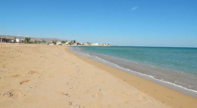 Коттедж с 2 комнатами Beach Front Villas