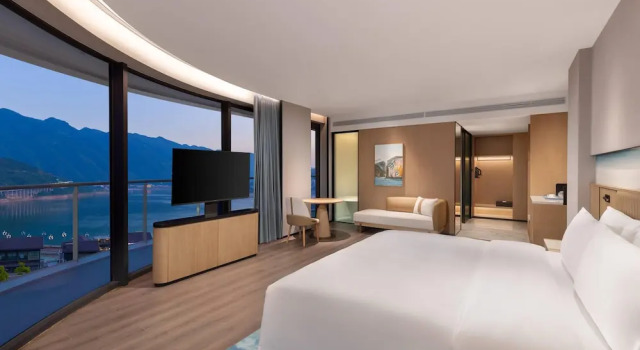 Люкс Wingate by Wyndham Chongqing Wushan