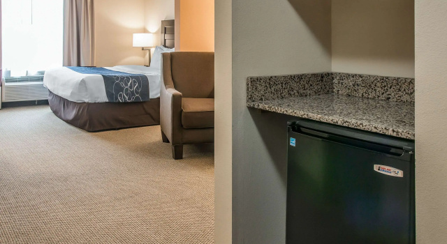 Двухместный люкс Comfort Suites South Bend Near Casino