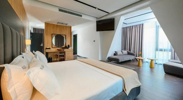 Люкс Hotel Uji Ftohte Tepelene