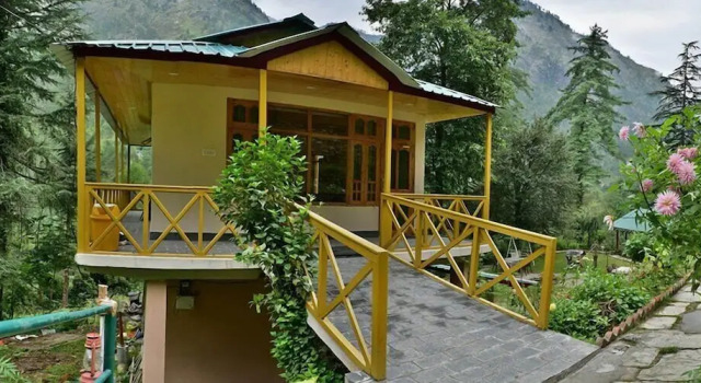 Коттедж с 2 комнатами Parvati Kuteer Hotel
