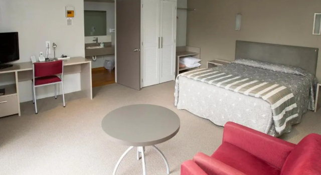 Студия Business Aspen Manor Motel