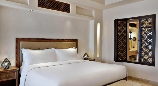 Двухместный номер Deluxe с балконом Al Wathba, a Luxury Collection Desert Resort & Spa, Abu Dhabi