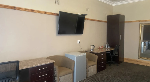 Двухместный номер Standard Halfway House Hotel