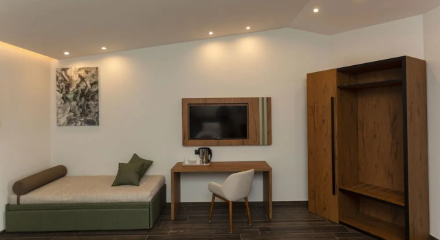 Трёхместный номер Standard Hotel Donna Vì
