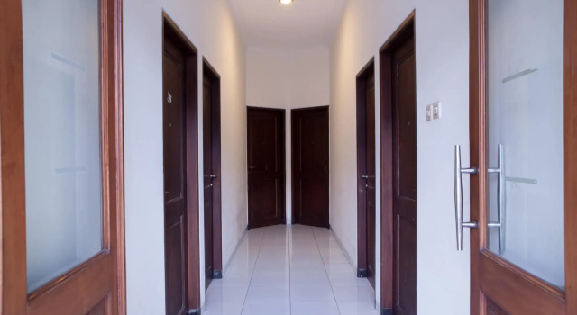 Reddoorz @ Raya Ngagel 3