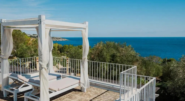 Трёхместный люкс Marenea Suite Hotel