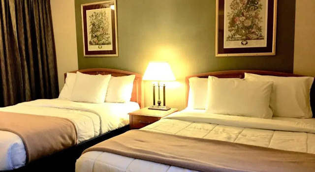 Четырёхместный номер Standard Scottish Inns Fayetteville