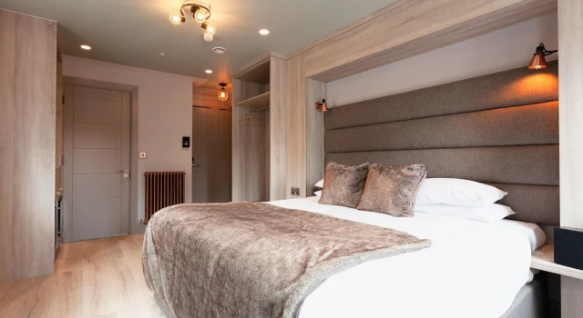 Люкс Clarendon Suites