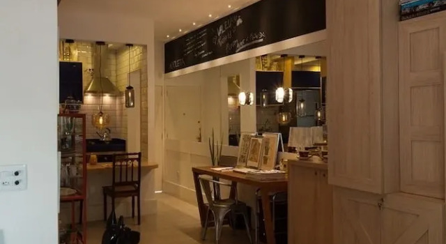 Loft Leblon, Забронировать Отель Отели Рио-де-Жанейро с парковкой, рядом с Папский католический университет Рио-де-Жанейро, Парковка