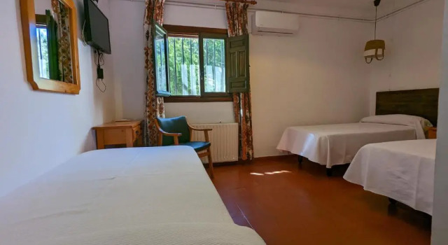 Трёхместный номер Standard с красивым видом из окна Hotel de Montaña La Hortizuela