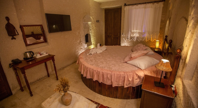 Полулюкс Hermes Cave Hotel