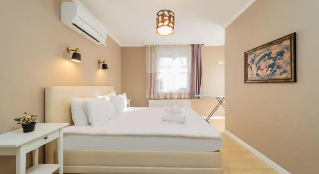 Cozy Flat with Balcony near Beach in Konyaalti, Забронировать Отель Коньяалты 