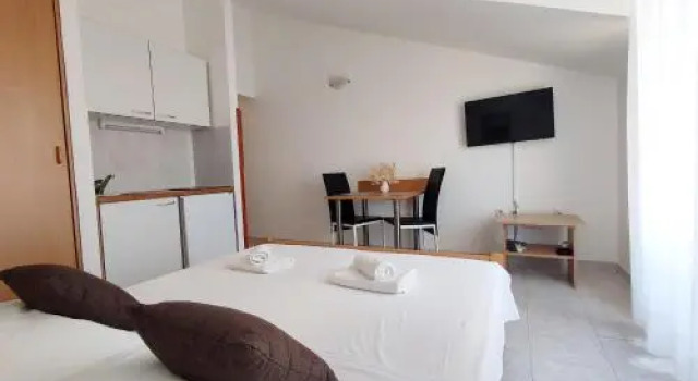 Apartments and Rooms Saric, Забронировать Апартаменты/квартира Отели в центре Ядрия, в центре