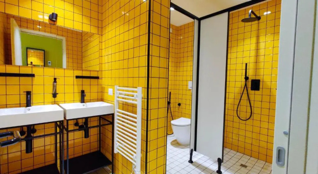 Четырёхместный номер Superior YellowSquare Florence