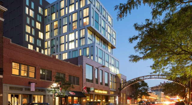 Четырёхместный номер Standard Le Meridien Columbus, The Joseph