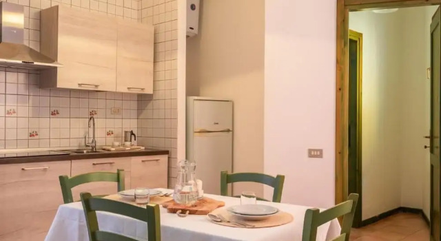 Апартаменты c 1 комнатой с балконом Glorious Residence Le Pavoncelle one Bedroom Sleeps Four Num1452