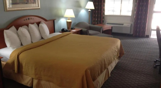 Номер Standard Quality Inn Clute Freeport