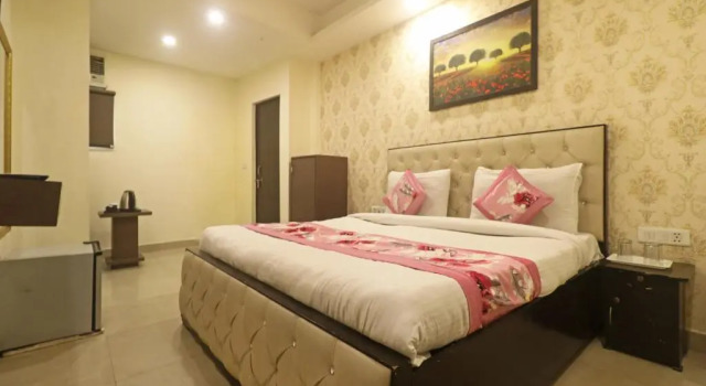 Номер Executive Kelvish Hotel- Delhi Airport