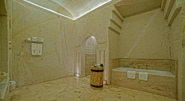 Люкс с красивым видом из окна Taru Cave Suites