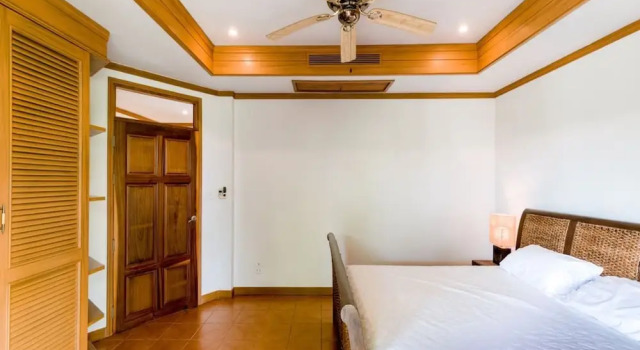 Вилла с 3 комнатами 3 Bedroom Villa Beach Front Resort TG12