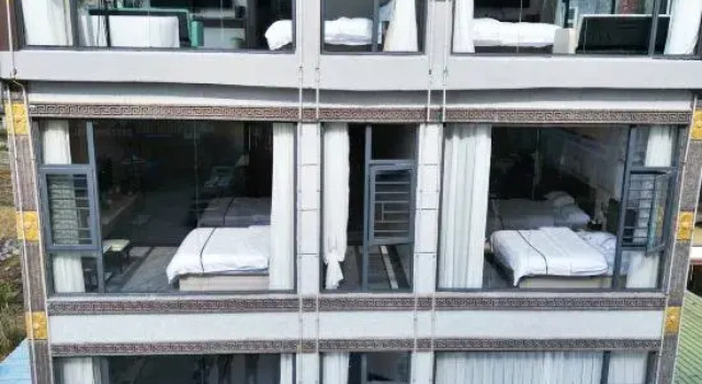 Daxin Baocheng Homestay, Prenota Hotel Hotel a Chongzuo con parcheggio, Parcheggio