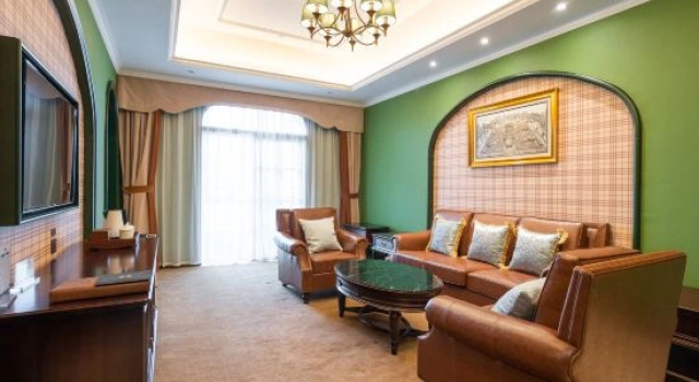 Люкс Business Fantawild Holiday Hotel