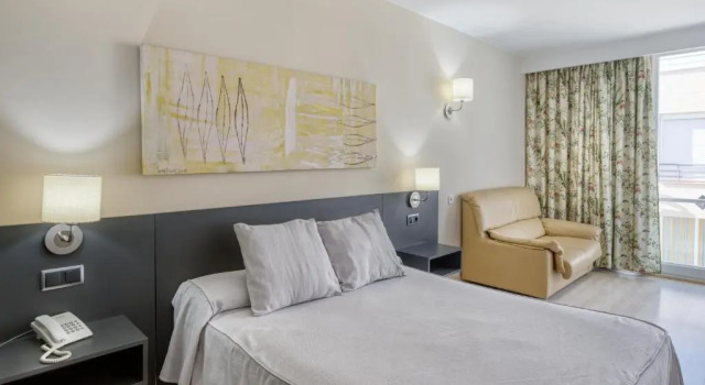 Двухместный номер Standard с балконом Hotel Marina