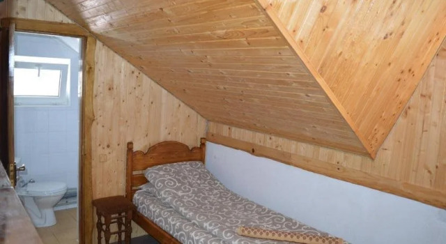 Guest House Mansarda, Prenota Affittacamere Hotel a Ivano-Frankovsk con parcheggio, Parcheggio