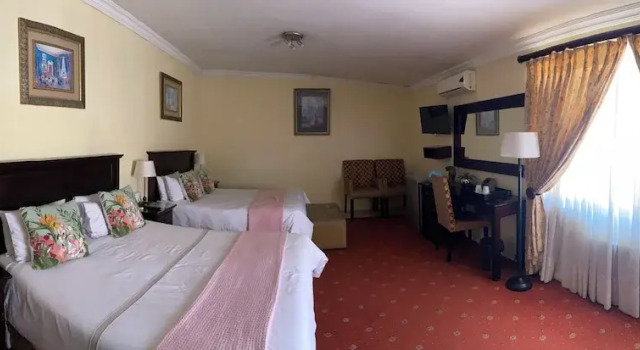 Madlula's Guesthouse, Забронировать Отель Отели Питермарицбурга 3 звезды, рядом с Hayfields Mall, 3*