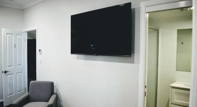 Студия CocoBrew Boutique Apartments