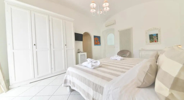 Queen Suite - Luxury Rooms, Buchen Sie Bed & Breakfast Forio di Ischia Ischia