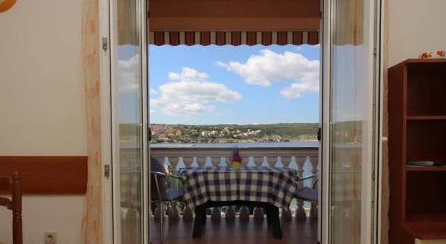 Апартаменты с видом на море Villa Tiha