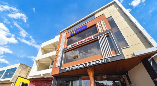 Fabhotel Dream Stay