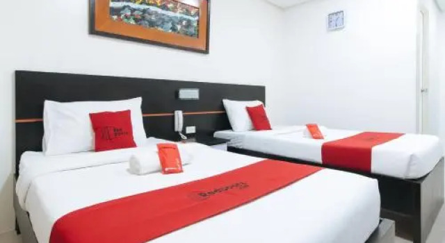 RedDoorz Plus Park-Lay Suites Kidapawan City