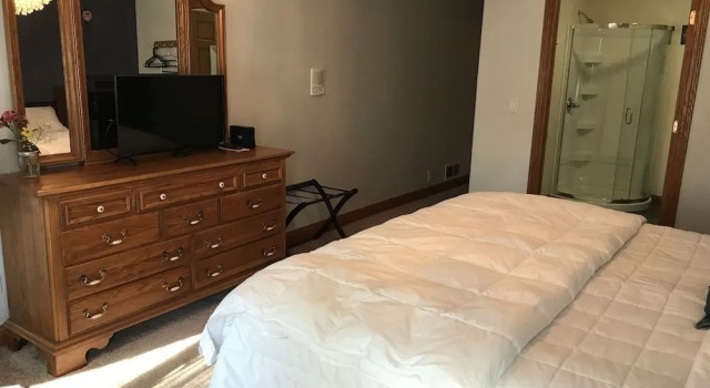 Oak Creek Lodge, Book Bed and Breakfast Hoteller i Michigan med parkering, Parkering