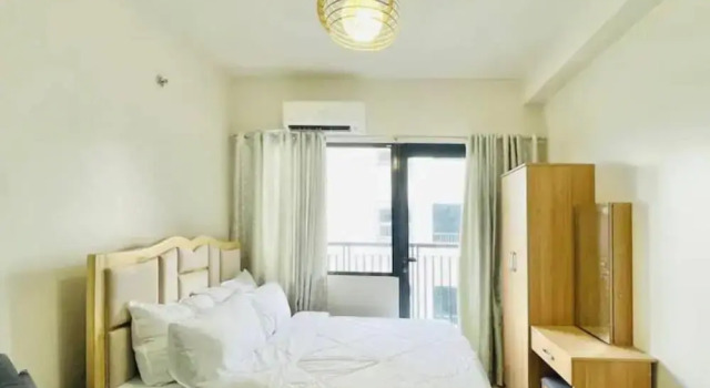 Hubomoto SM Suites