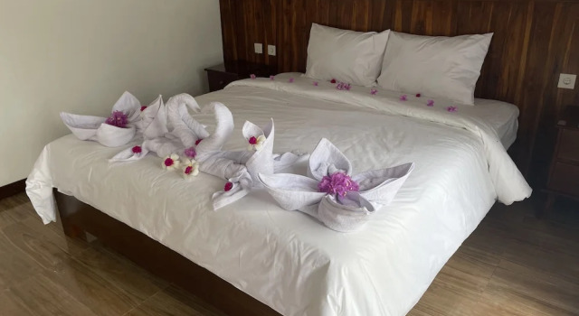 The Local Are Guling, Book Villa Hotels in Lombok with Parking, Parking
