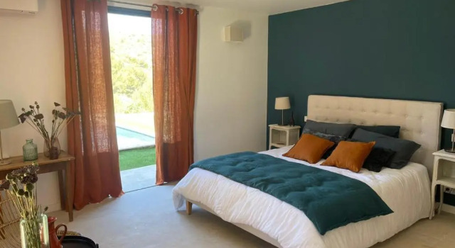 Двухместный номер Standard с видом на горы Chambres dHôtes La Garrigue