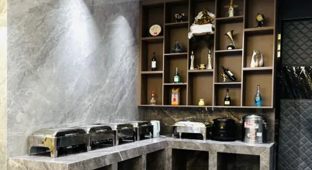 Shenge Yuzong Grand Hotel, Varaa Hotelli Litang Sichuan
