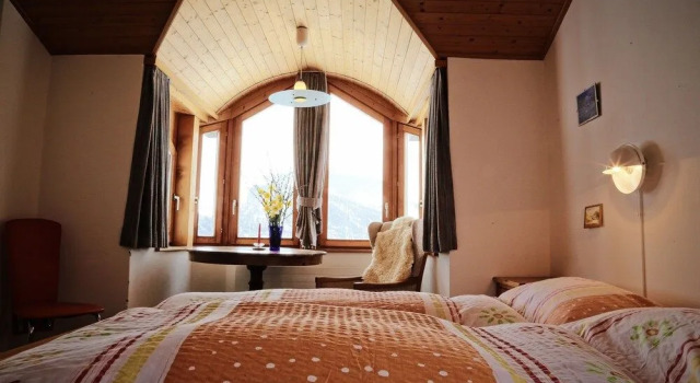 Hotel Ristorante Lagrev, Book Hotel Hoteller i Bregaglia Valley med parkering, Parkering
