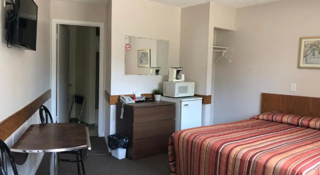 Номер Standard Yellow Quill Motel