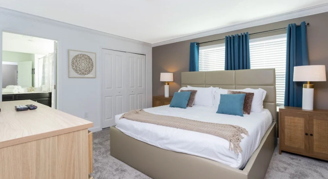 Семейный номер Standard с 4 комнатами Gorgeous 4 Bd w/ Pool Close to Disney @ Storey Lake 2963