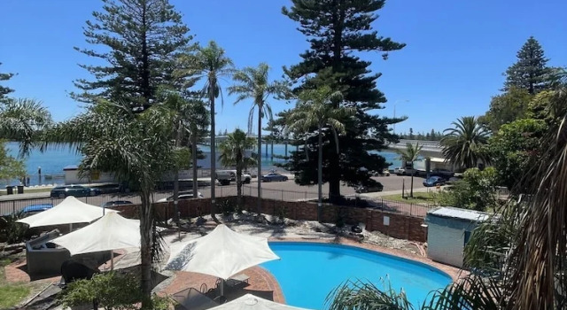 Номер Standard с видом на озеро El Lago Waters Motel under Gobell Hotel