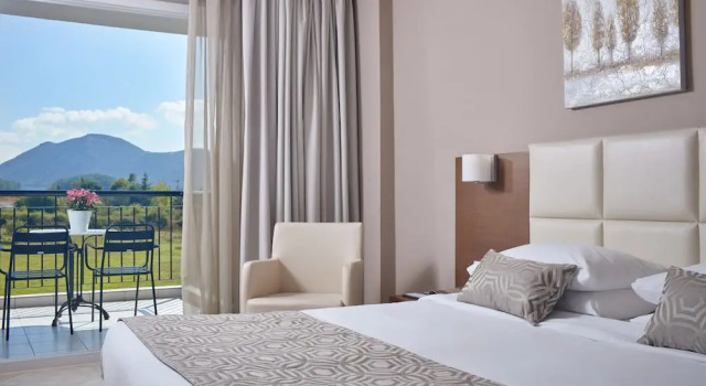 Двухместный номер Deluxe с балконом Aar Hotel & Spa