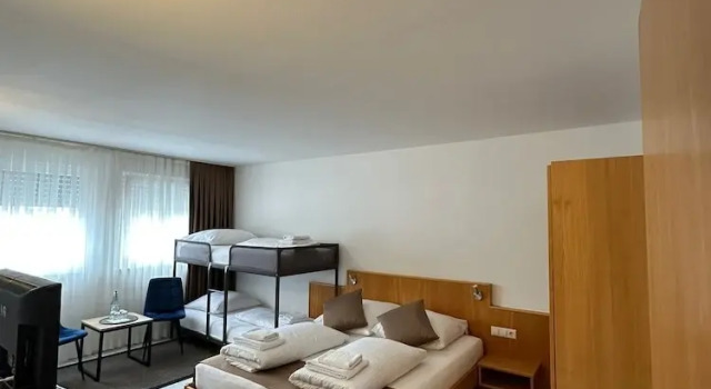 Четырёхместный номер Standard с видом на город Elha Hotel