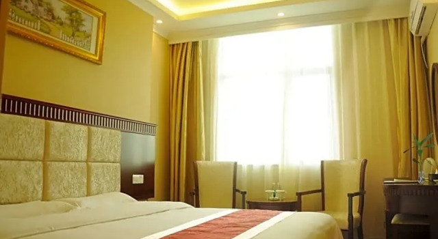 Номер Standard GreenTree Inn ShenZhen BaoAn XiXIang PingZhou Metro Station Business Hotel