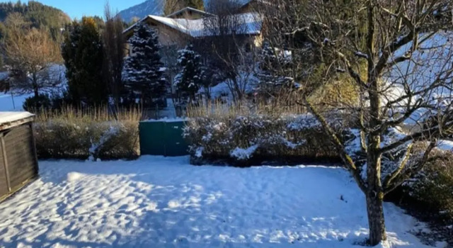 Коттедж с балконом Country House Goldegg near Ski Slopes