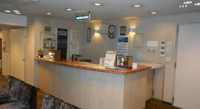 Takamatsu Hotel Sakika, Забронировать Отель Отели Такамацу с парковкой, рядом с Sunport Hall Takamatsu, Парковка