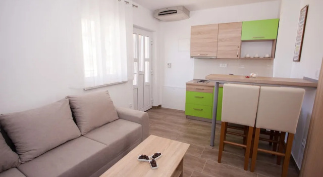 Апартаменты Standard с балконом и с видом на море Apartments Mila